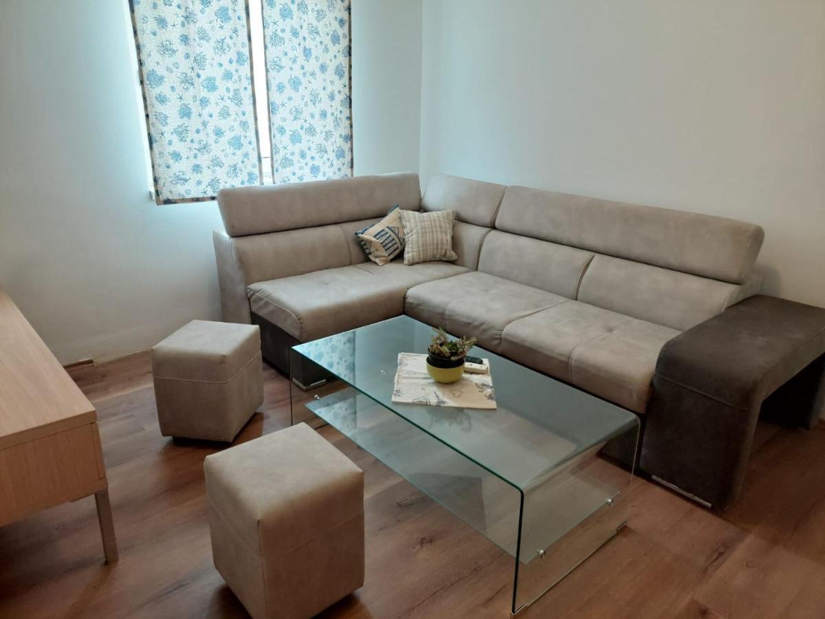 Apartment Galeb Lukovo Šugarje Dış mekan fotoğraf